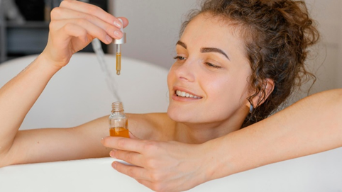 Castor Oil for Acne: How to Use and Precautionary Tips