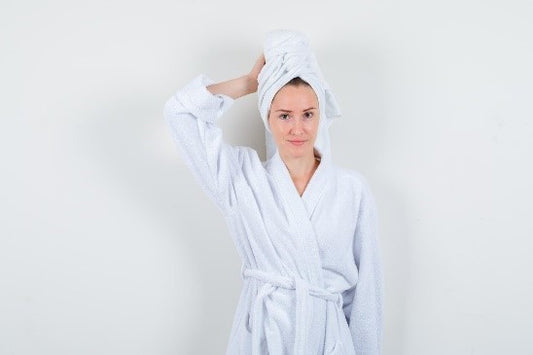 Towel Drying Your Hair: Here Are Some Dos and Don'ts